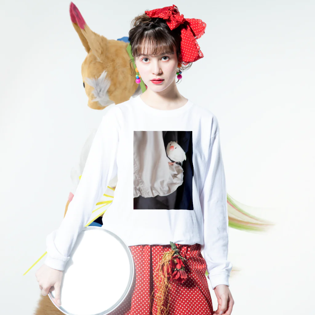 文鳥生活のてのひら文鳥もんちゃん Long Sleeve T-Shirt :model wear (front)