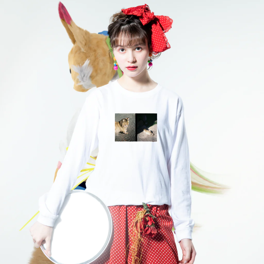 tzn124のつちのこねこ Long Sleeve T-Shirt :model wear (front)