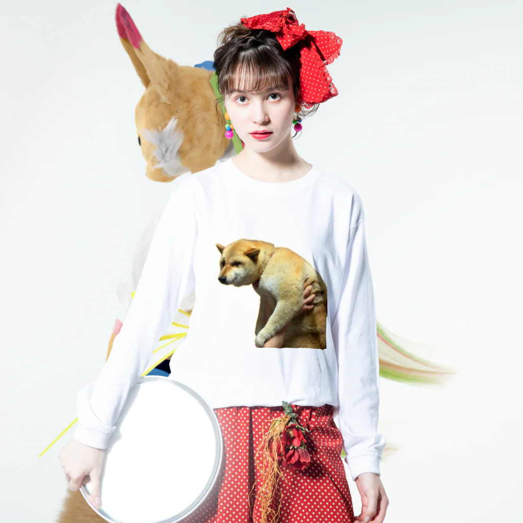 柴犬しばわんこhana873の微妙な表情のもふもふ柴犬しばいぬ Long Sleeve T-Shirt :model wear (front)