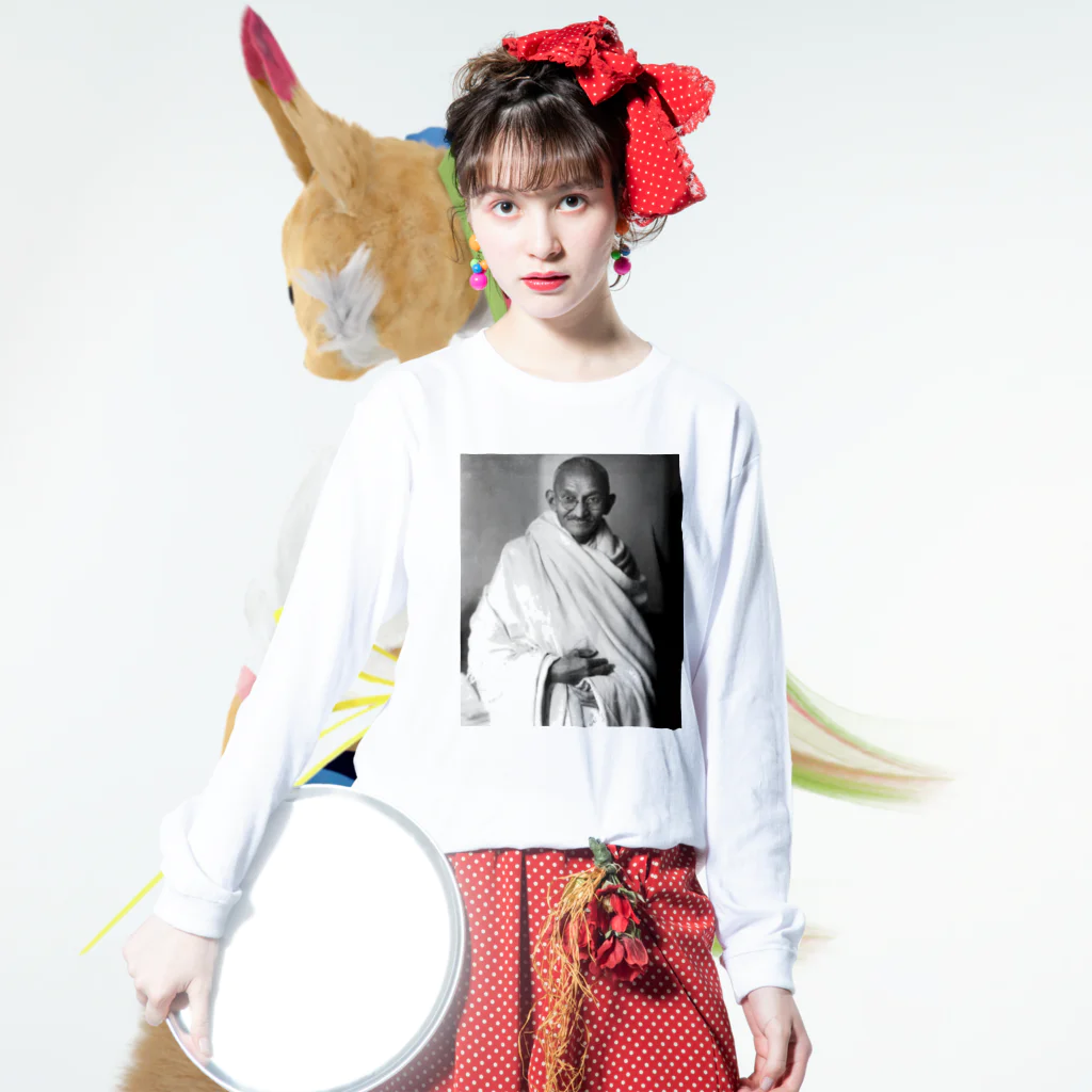 リンネテンセイのGandhi photo T ロングスリーブTシャツの着用イメージ(表面)