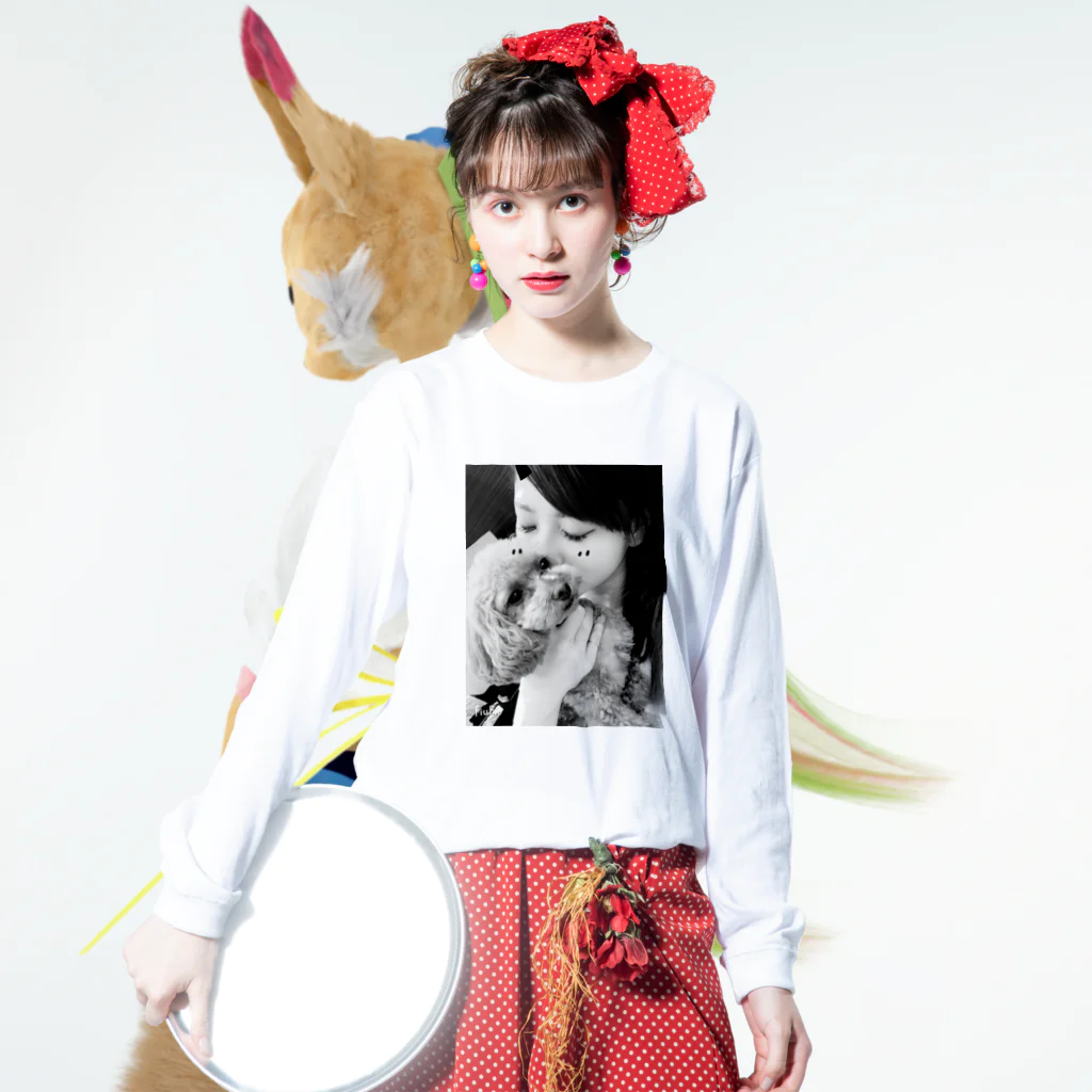 けぃすけの愛犬と美女 Long Sleeve T-Shirt :model wear (front)