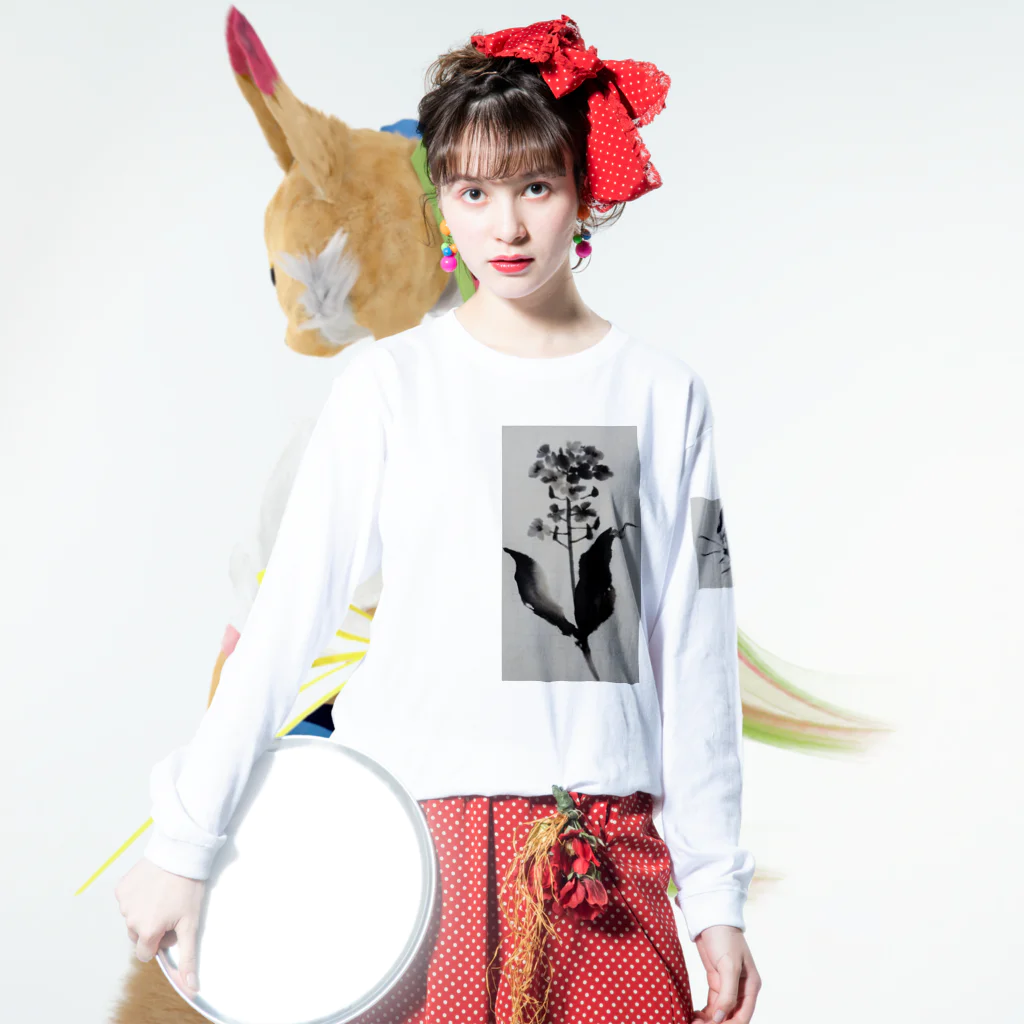 水墨絵師 松木墨善の菜の花と蝶々 Long Sleeve T-Shirt :model wear (front)