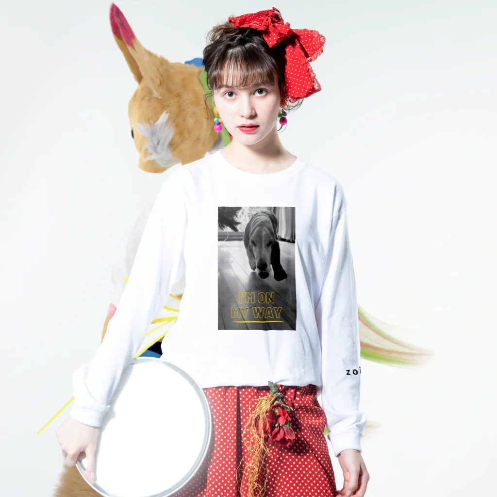 zoi mouのi'm on my way Long Sleeve T-Shirt :model wear (front)