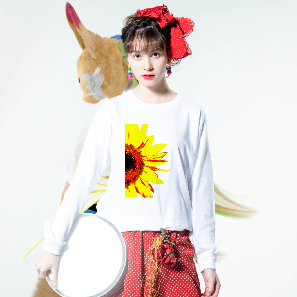 Fabergeのsunflower Long Sleeve T-Shirt :model wear (front)