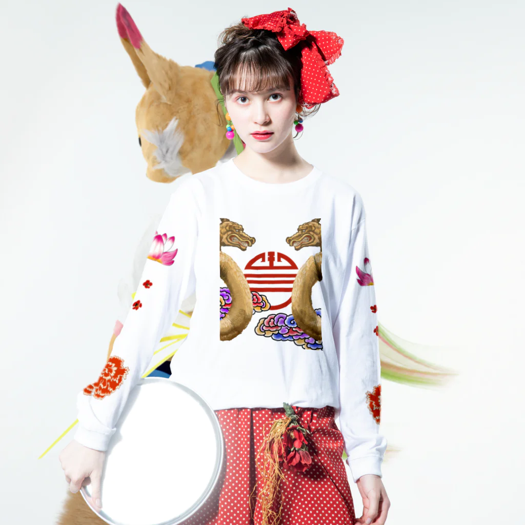 Enpi2の龍と花 Long Sleeve T-Shirt :model wear (front)