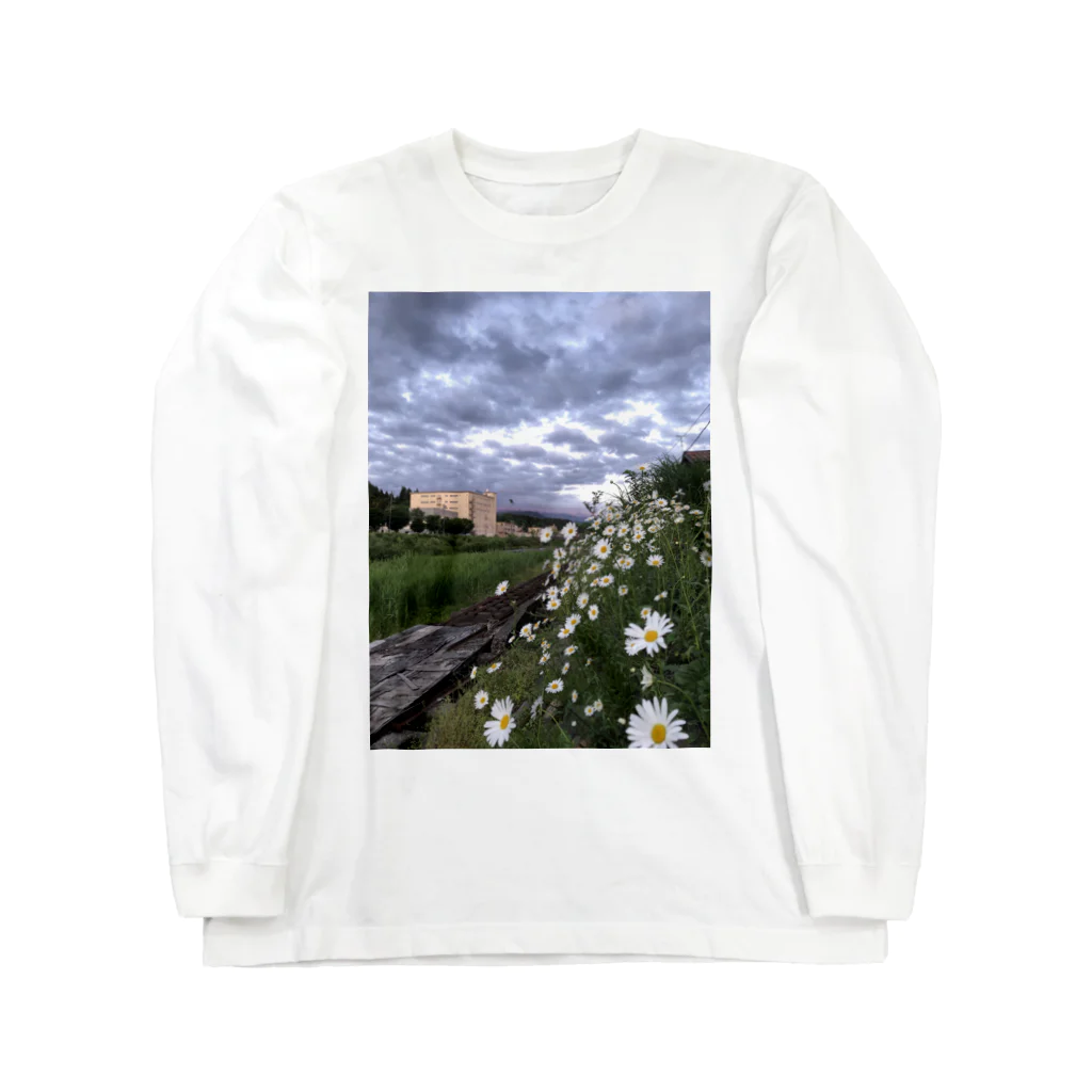 おとうふのお花と曇り空 Long Sleeve T-Shirt