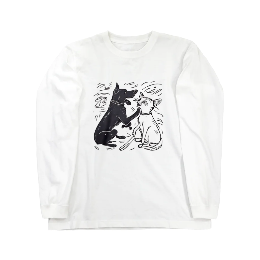 omochiのへやの犬と猫のたたかい ロングスリーブTシャツ