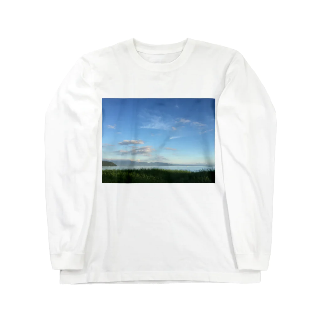 ブルームーンのあおぞらとびわこにいやされます。 Long Sleeve T-Shirt