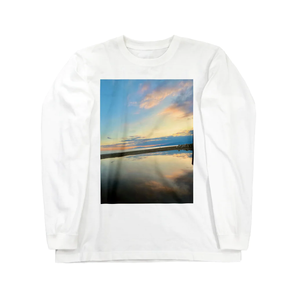 ARTPARTNERのある海の風景 Long Sleeve T-Shirt