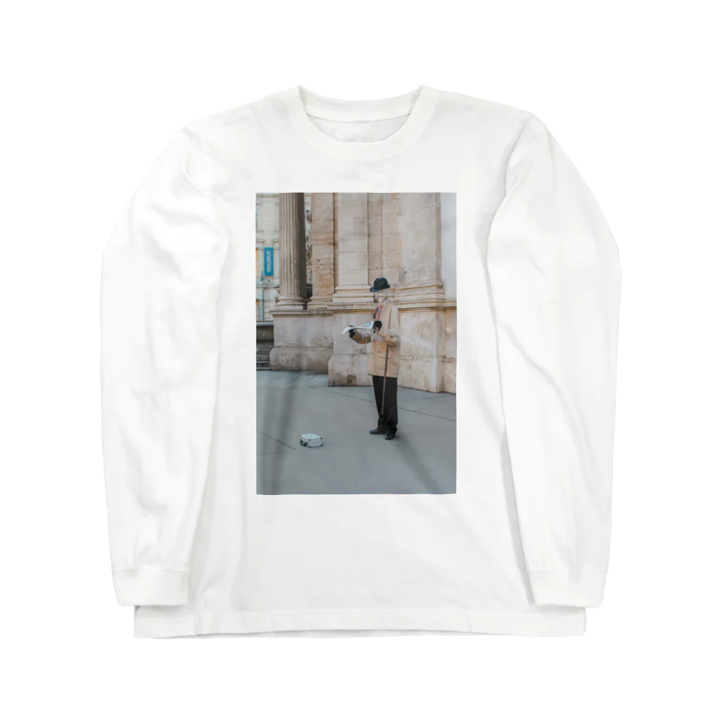 Atsuko Yamamotoの Invisible Man in  Italy Long Sleeve T-Shirt