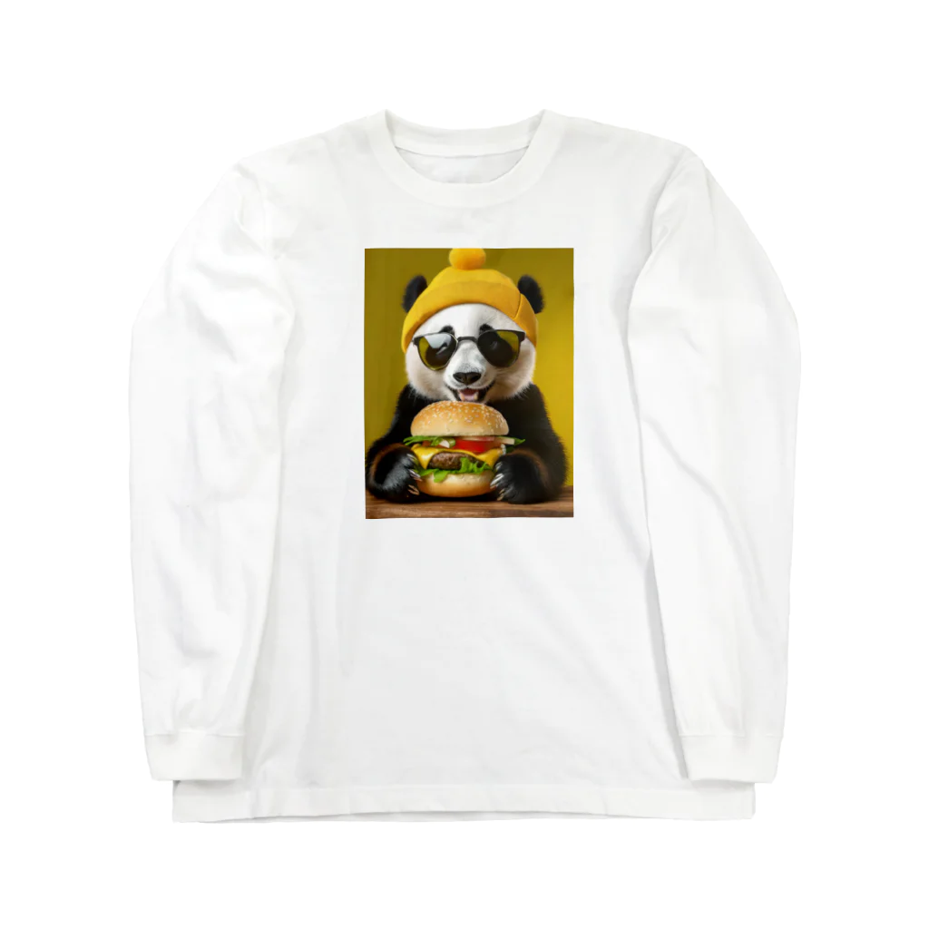 Colorful Canvasのハンバーガーを食べるパンダ Long Sleeve T-Shirt