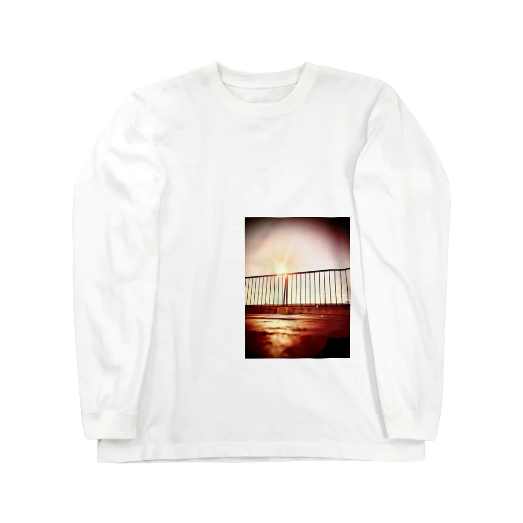 ウサギのブレブレの景色の景色 Long Sleeve T-Shirt