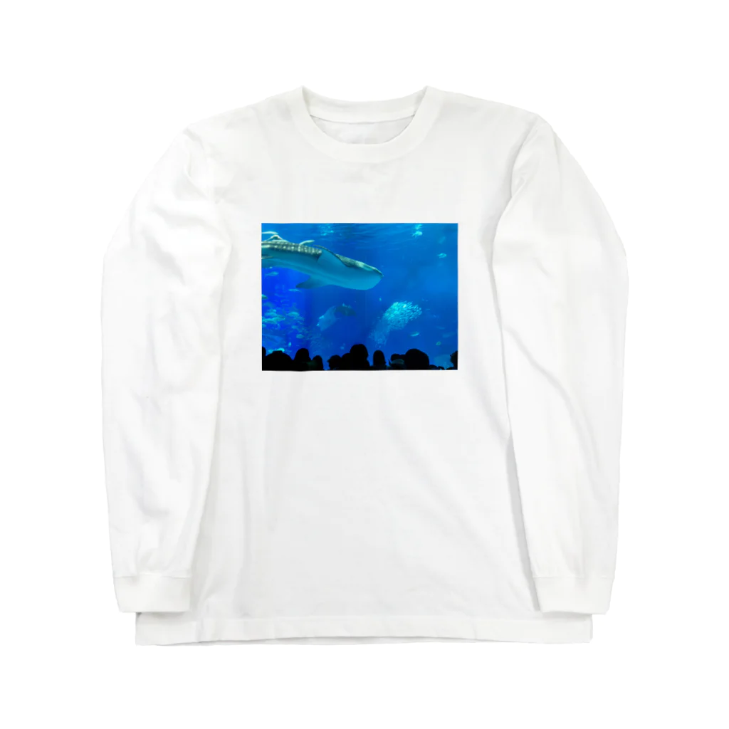 kknkakのジンベイザメの写真 Long Sleeve T-Shirt