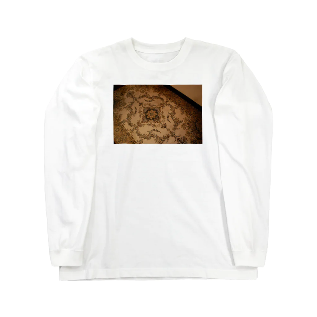 _____1833_の下にある Long Sleeve T-Shirt