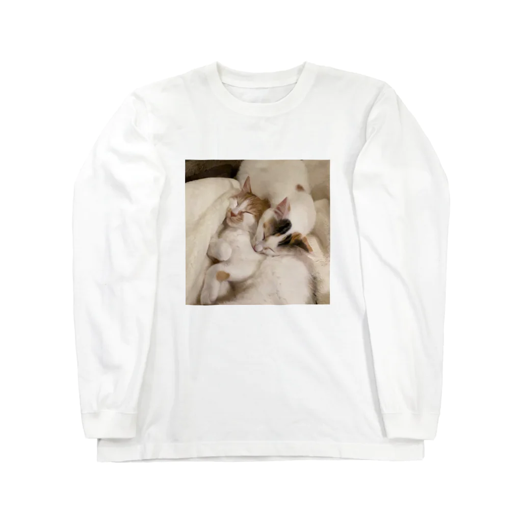 ニャーニャーとヤーヨの猫たちとねむる Long Sleeve T-Shirt