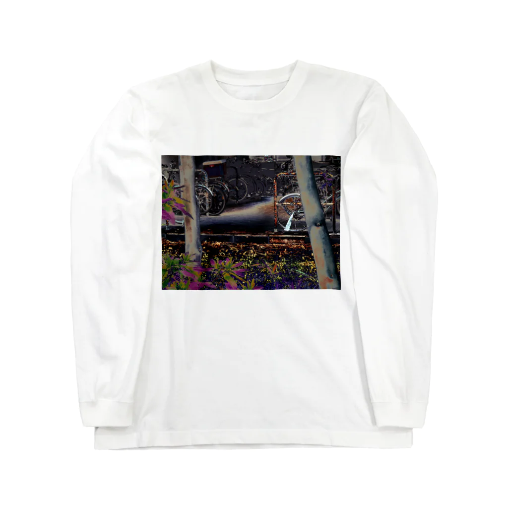 Kayaba_Yoshihikoの高校時代使ってた駐輪場 Long Sleeve T-Shirt