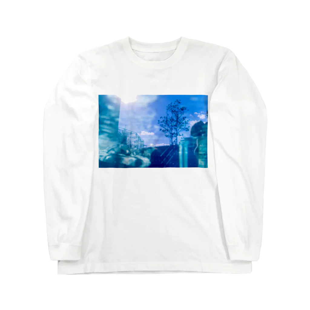 ライガジェ！@ゆーふぃるの水槽に映る景色 Long Sleeve T-Shirt