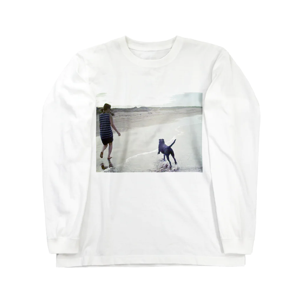 Yoshitomosのwith TRIXIE 　run on the beach Long Sleeve T-Shirt