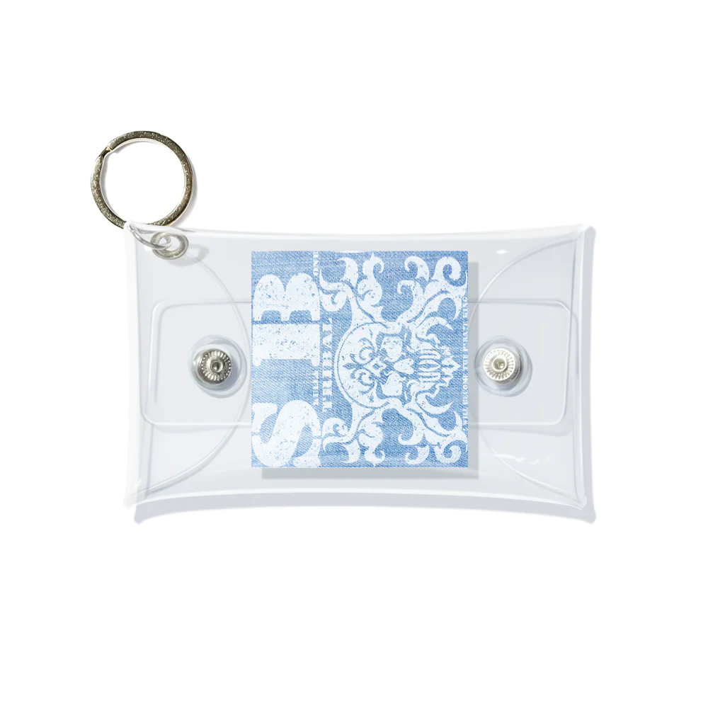 Ａ’ｚｗｏｒｋＳのSKULL&BONE TRIBAL GRUNGE WHT ON DENIM Mini Clear Multipurpose Case