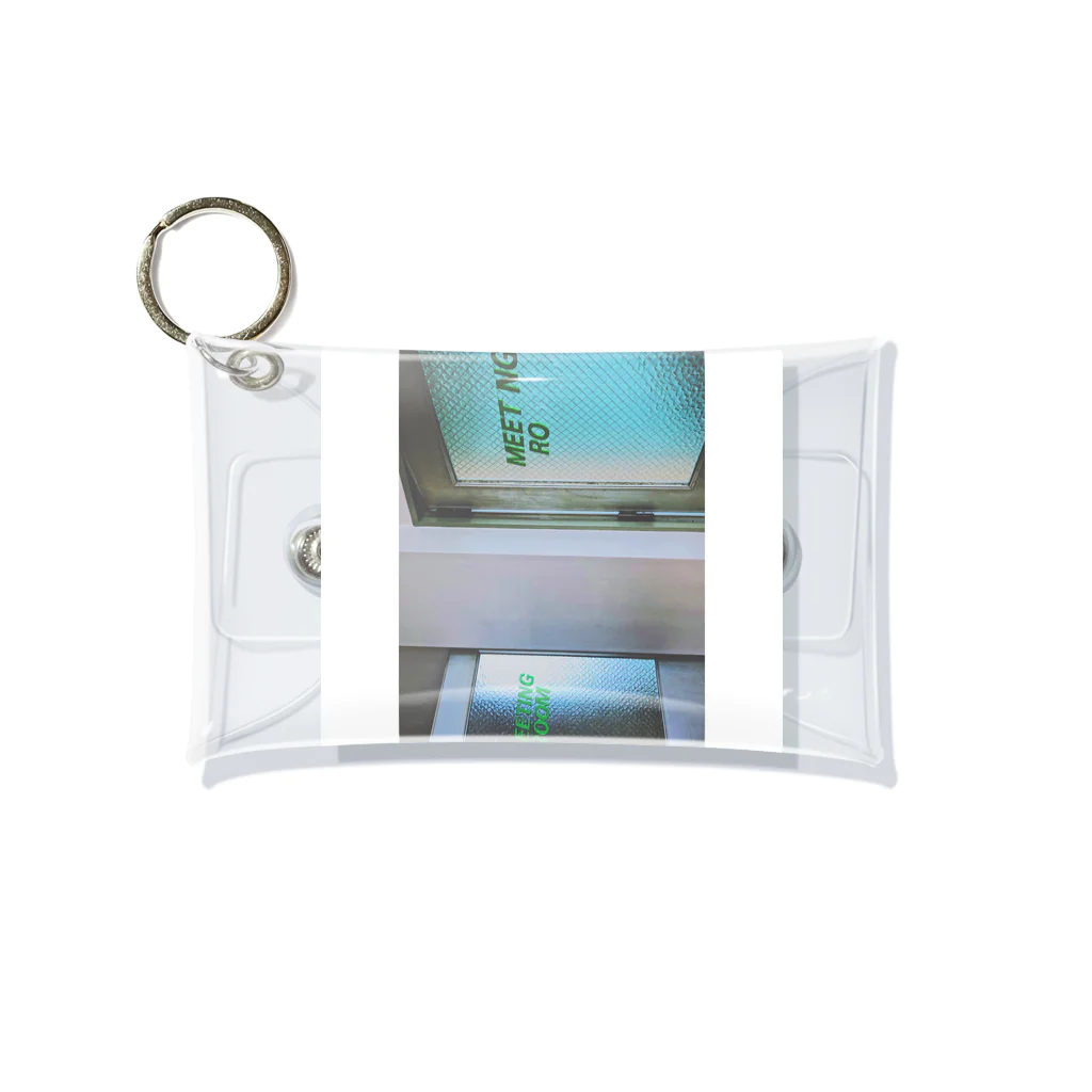 あこがれのMEETING ROOM Mini Clear Multipurpose Case