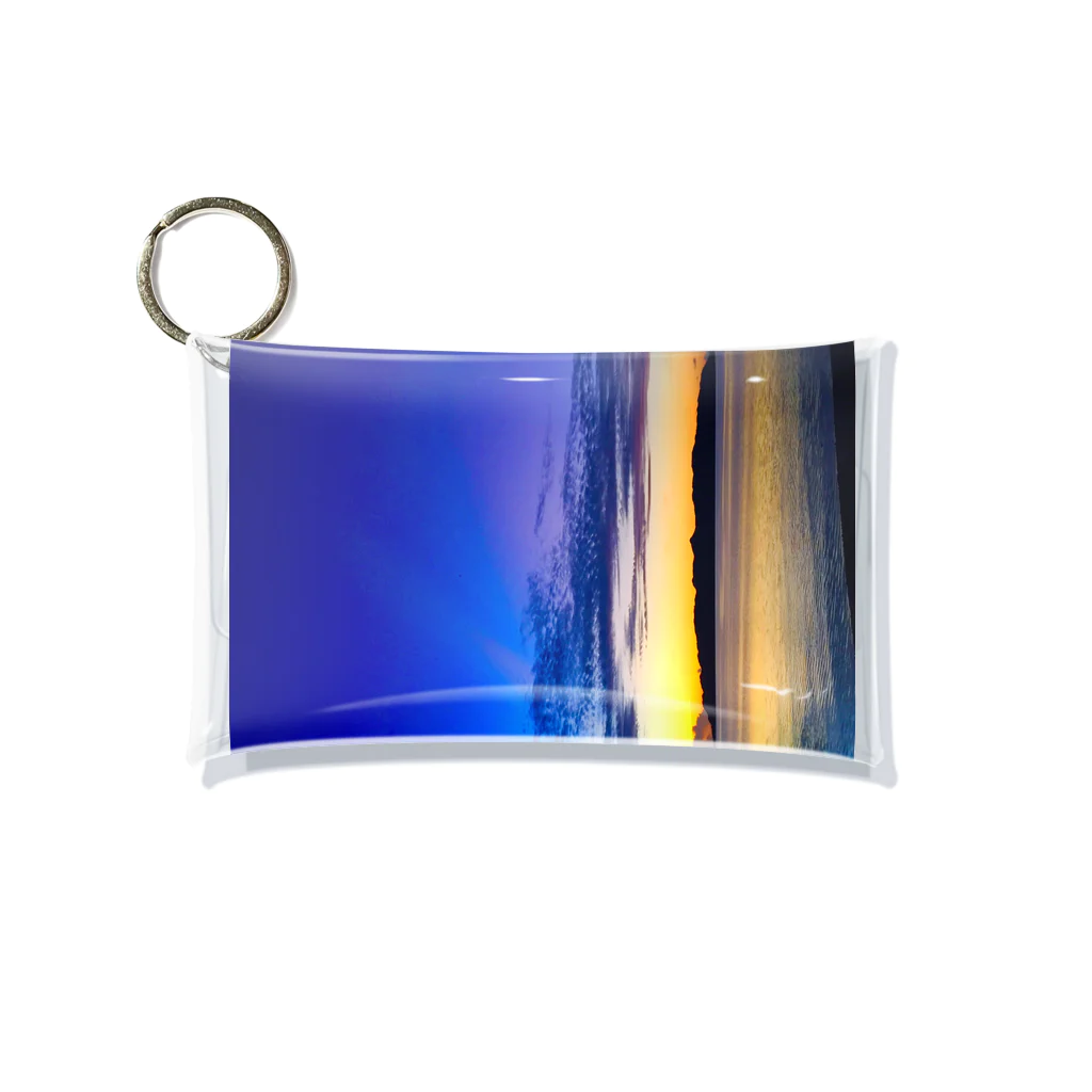 mizuphoto galleryのPeople of each color Mini Clear Multipurpose Case