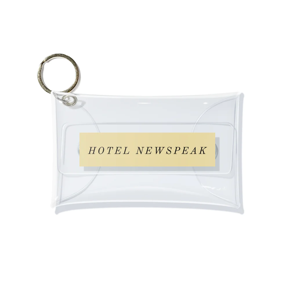 HOTEL NEWSPEAK購買部のHOTEL NEWSPEAKロゴ入りグッズ ミニクリアマルチケース