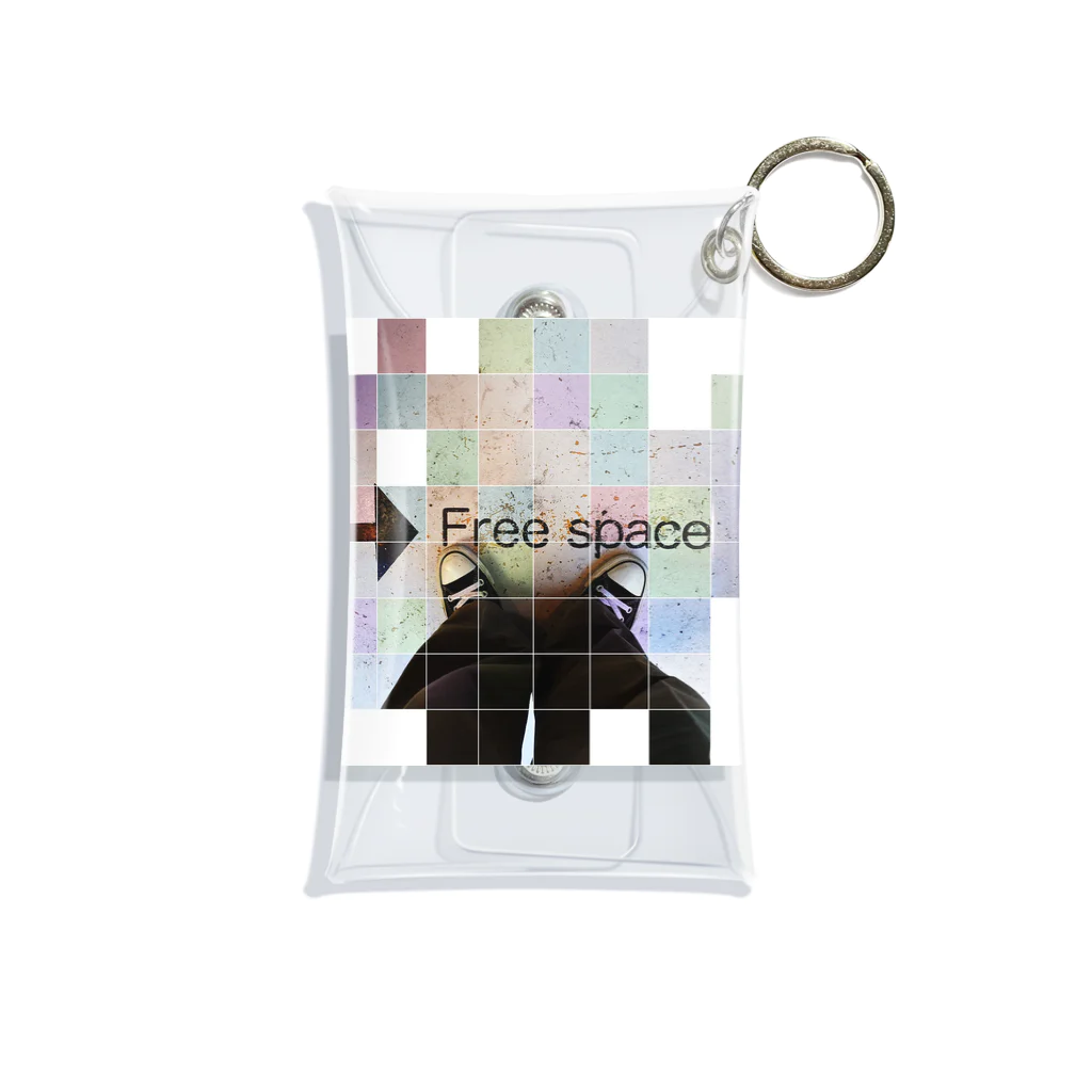 yuuchannnのfree space Mini Clear Multipurpose Case