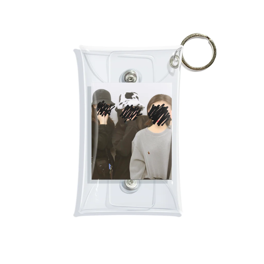 リオのMABU Mini Clear Multipurpose Case