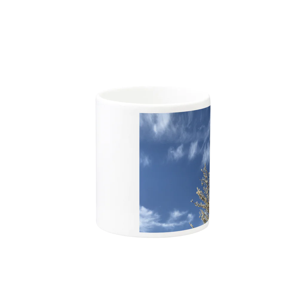 青い空の白梅と青空 Mug :other side of the handle