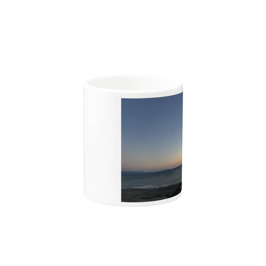 syo tam Enaのただの夕方の海 Mug :other side of the handle