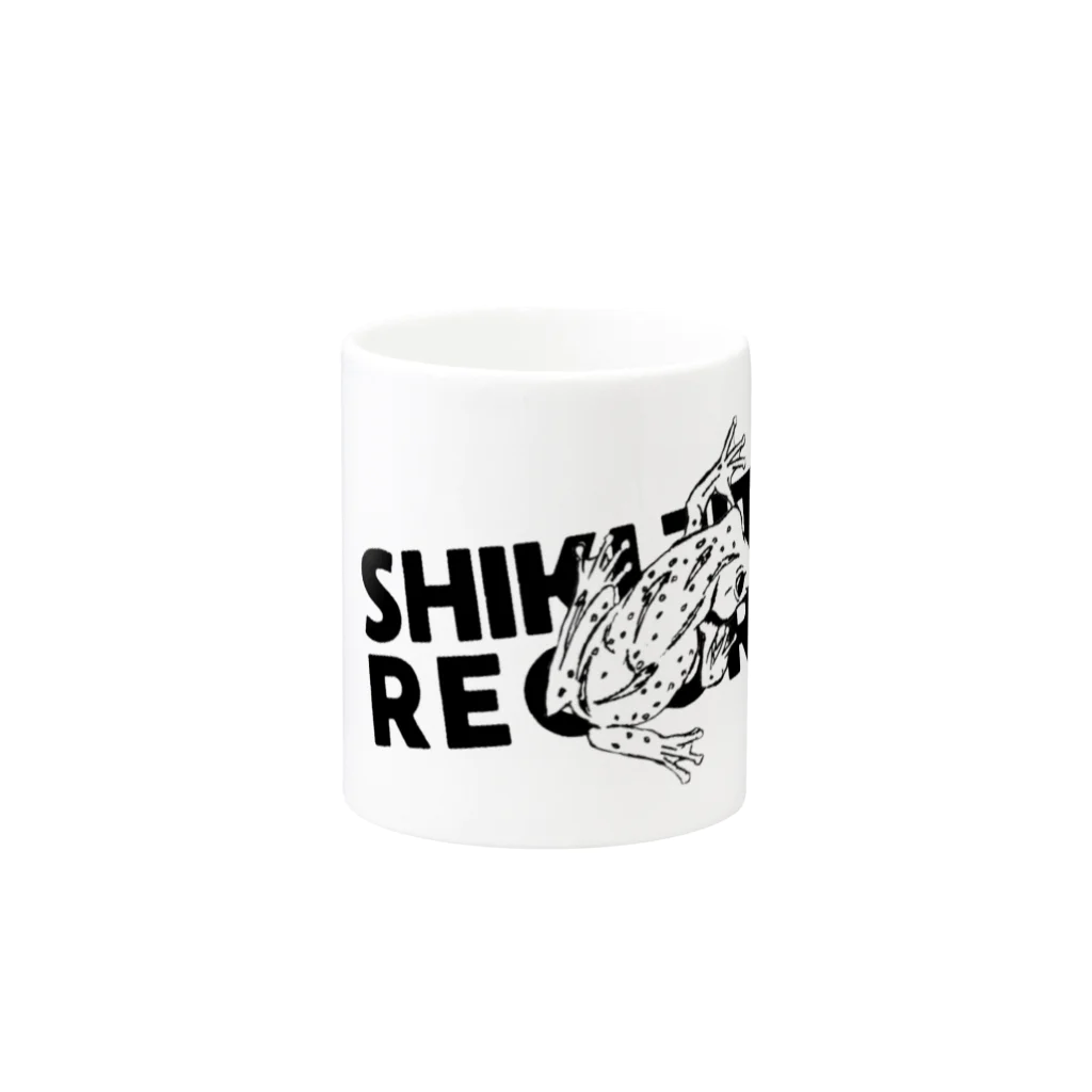 式日レコード - Shukijitsu Recordsの式日レコード／モノクロフロッグ マグカップの取っ手の反対面