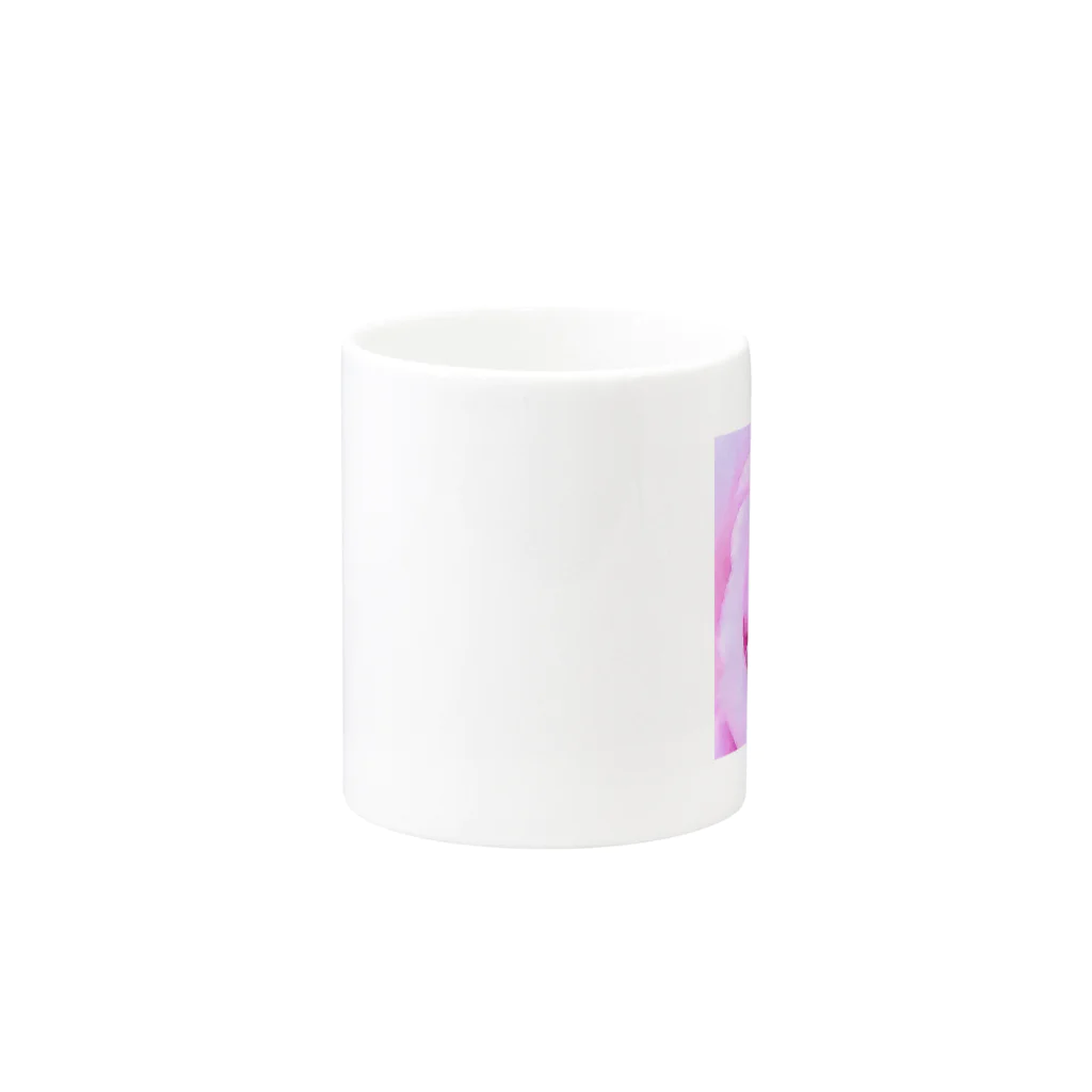 yunyunlivvyのpale violet Mug :other side of the handle