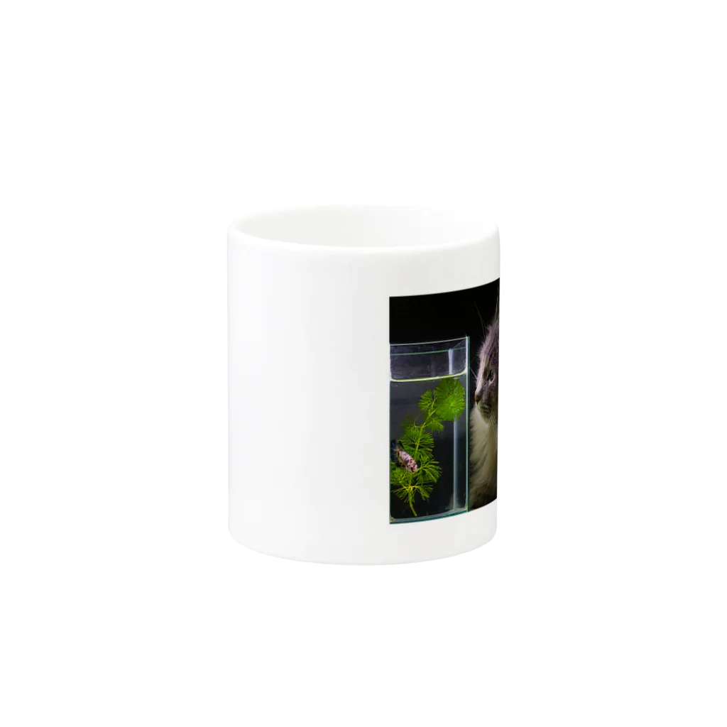 Lotus Betta Clubの猫と魚のマグカップ Mug :other side of the handle