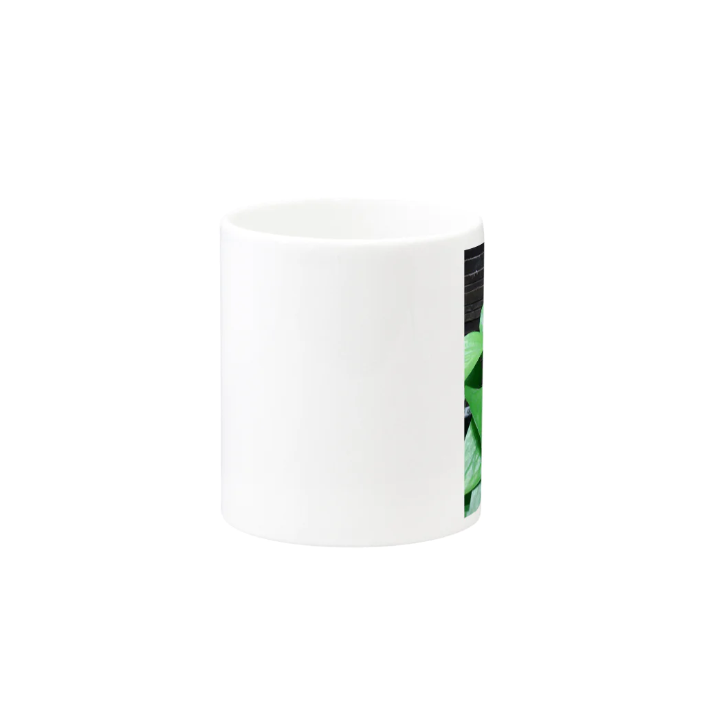 koasaichiのgreen Mug :other side of the handle