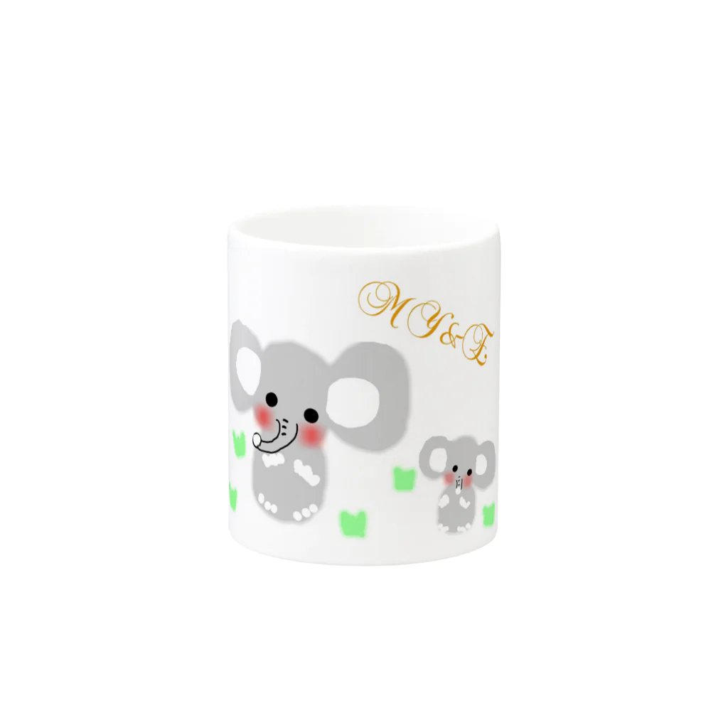 E・M・IのFamily×elephant Mug :other side of the handle