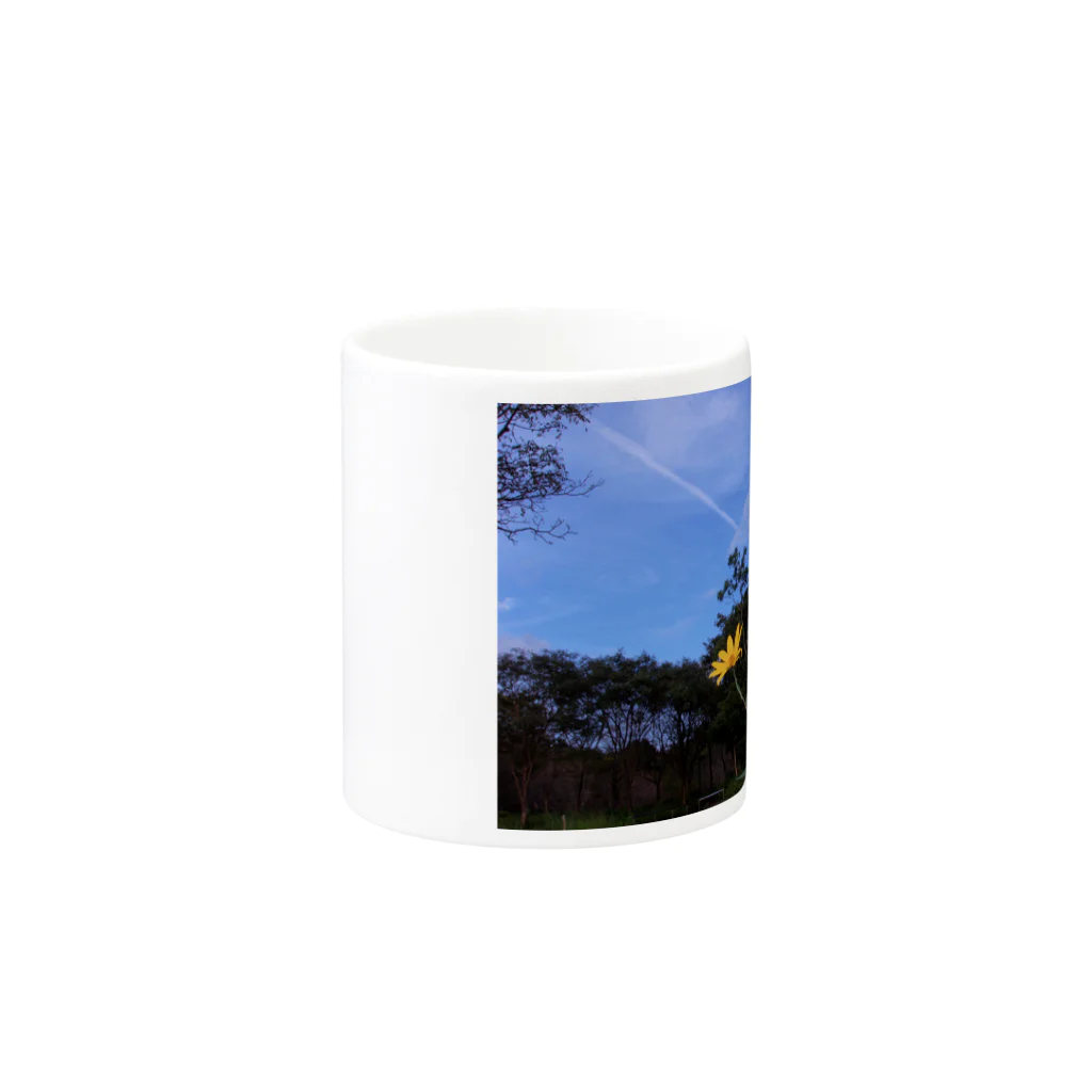 hiroki-naraの菊芋と樹木と空　DATA_P_140 tree　sky Mug :other side of the handle