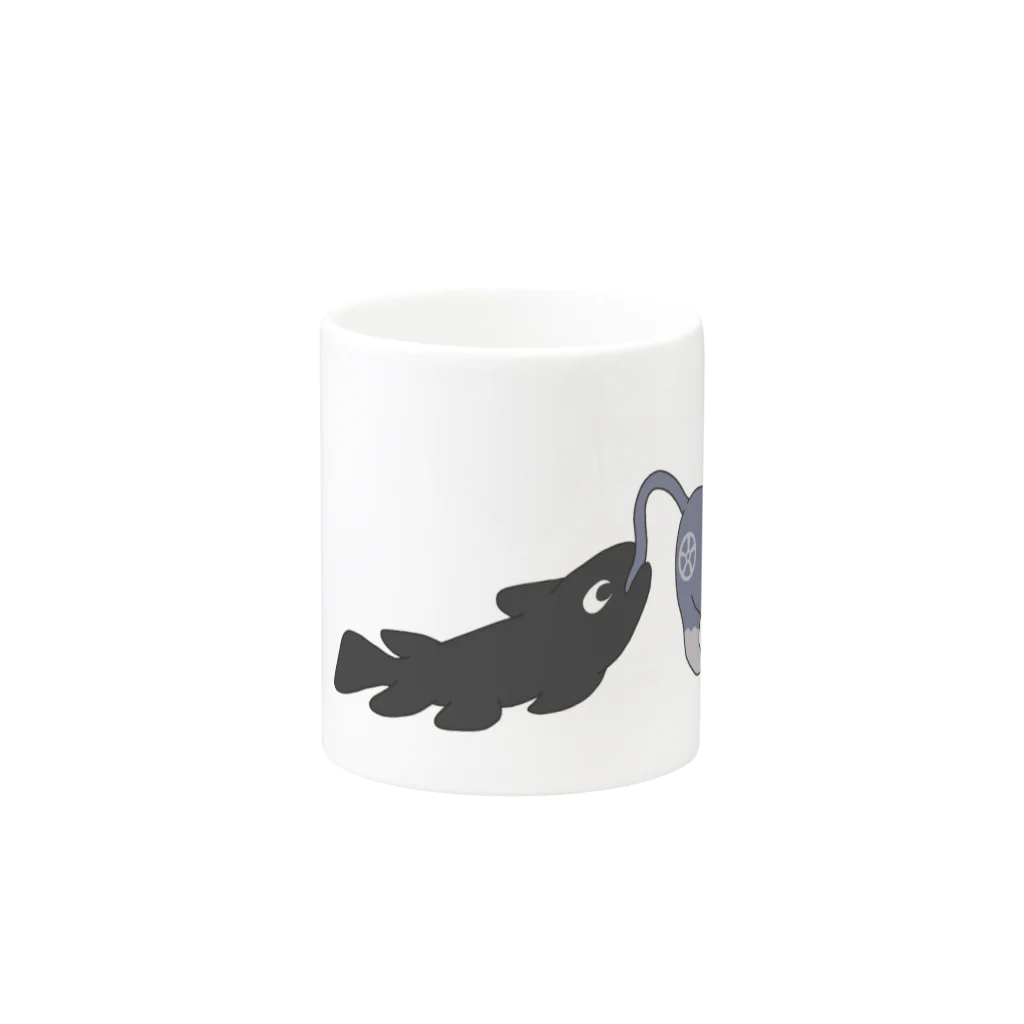 シーラカンスくんとトマ猫のお店のパクッとシーラカンスくんマグカップ Mug :other side of the handle