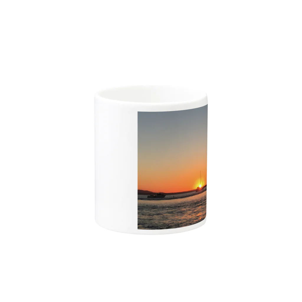 Seriyyyyyのオーストラリア Sunset on the Gold Coast 🇦🇺 Mug :other side of the handle
