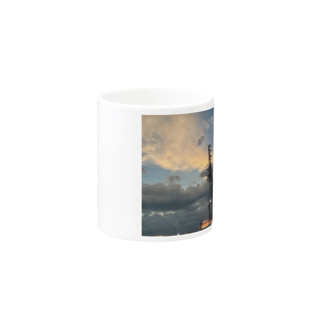 Aki’s design shopの(セール中)Sunset over the tower Mug :other side of the handle