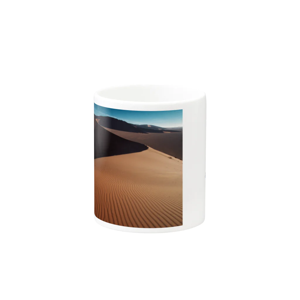 そろ日和別館（世界の風景グッズ）の夕暮れのナミブ砂漠（そろ日和ロゴ入り） マグカップの取っ手の反対面