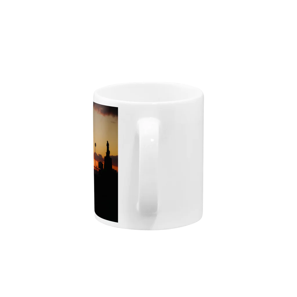 ノリちゃん公式夕陽グッズのノリちゃん撮影夕陽とほたて観音 Mug :handle