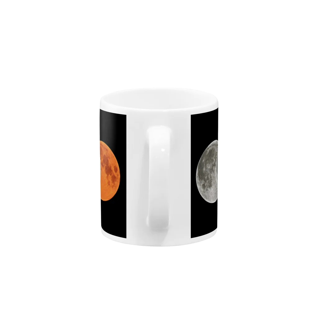 Naochan SuzukiのLunar Eclipse Cup Mug :handle