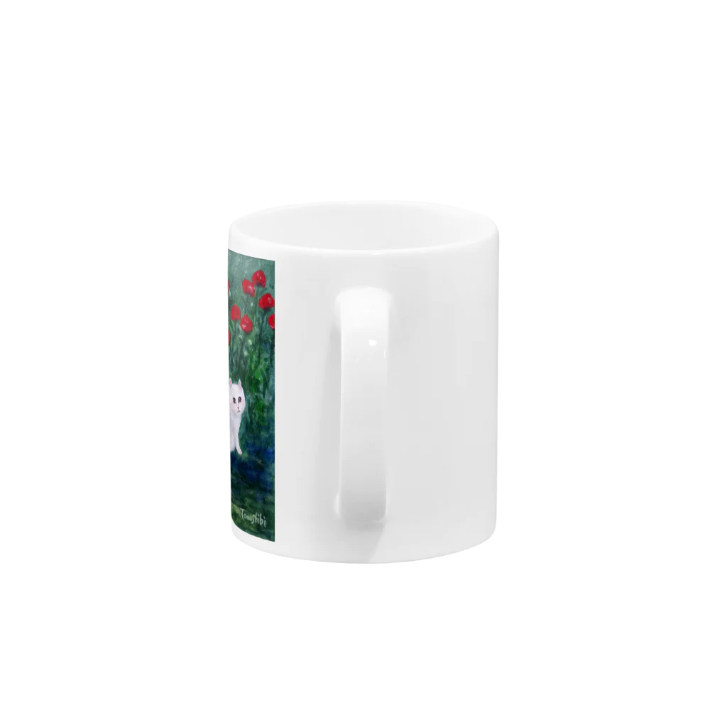 Tomoshibiの「赤い薔薇咲く庭の、優しい目をした白い猫」 Mug :handle
