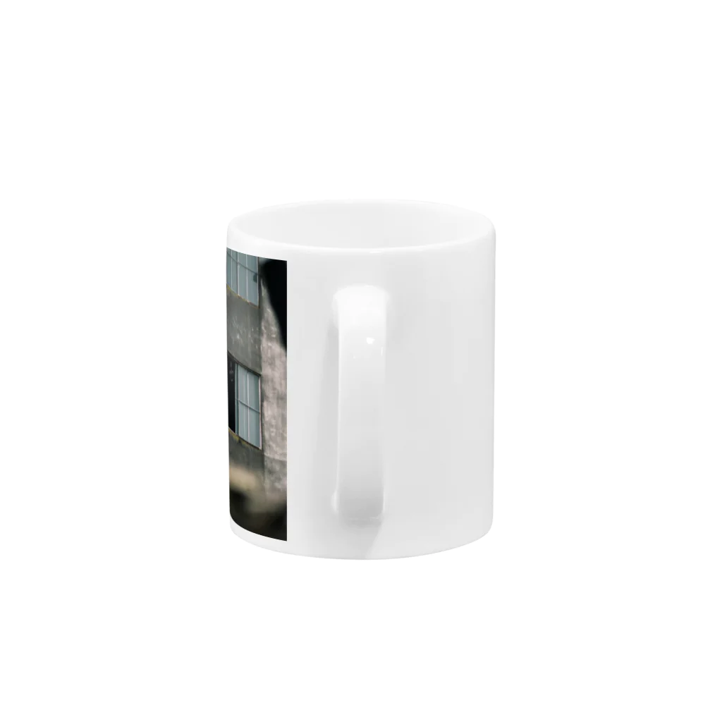 ハラシバキ商店の心霊写真(窓の女) Mug :handle