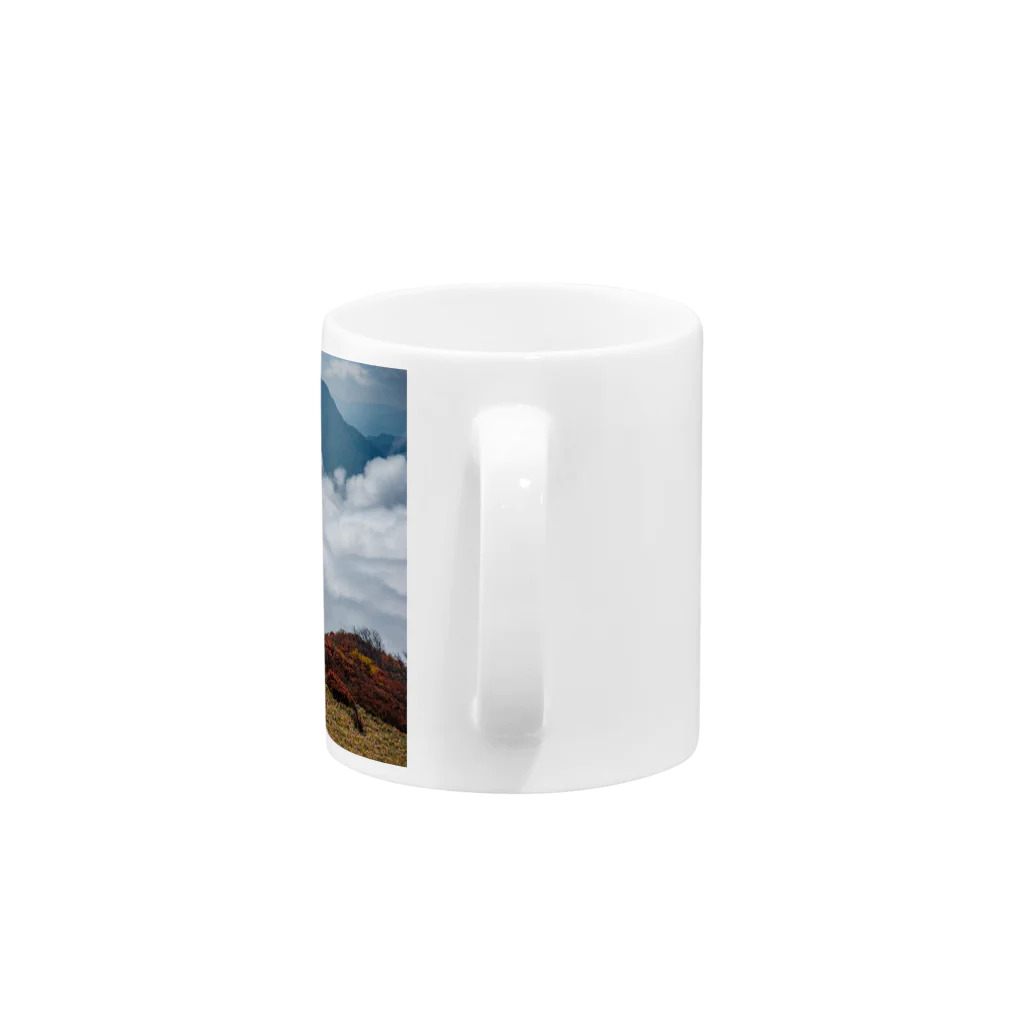 otakeの写真店の秋の高山 Mug :handle