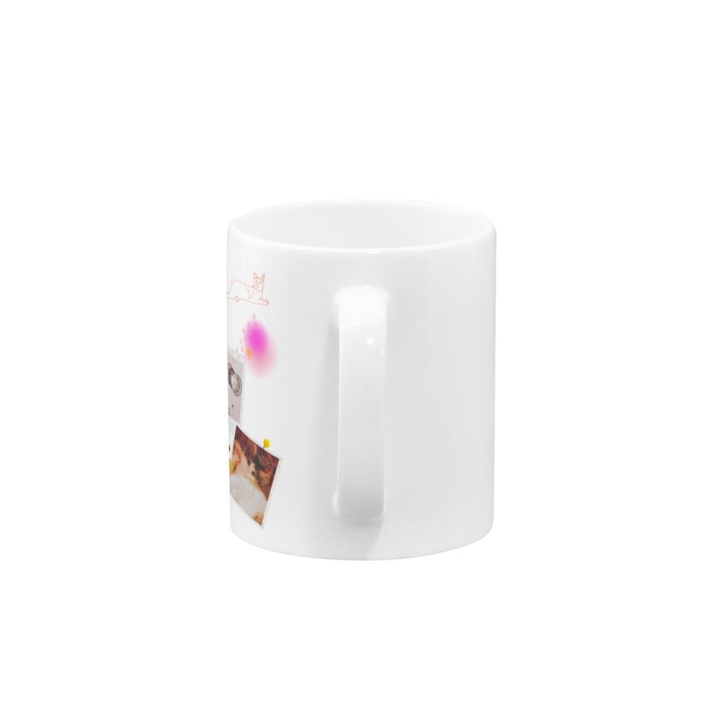 𝙈𝙊𝙈𝙊'𝙨 𝙎𝙝𝙤𝙥のMOMOとコラージュ-02 Mug :handle