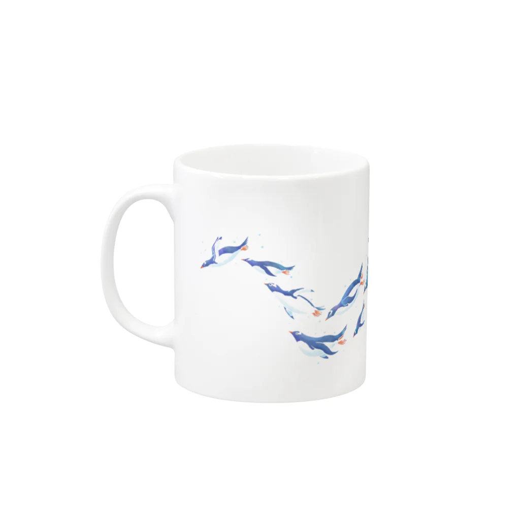 ハルノキ工房のグラスを泳ぐペンギン(青) Mug :left side of the handle