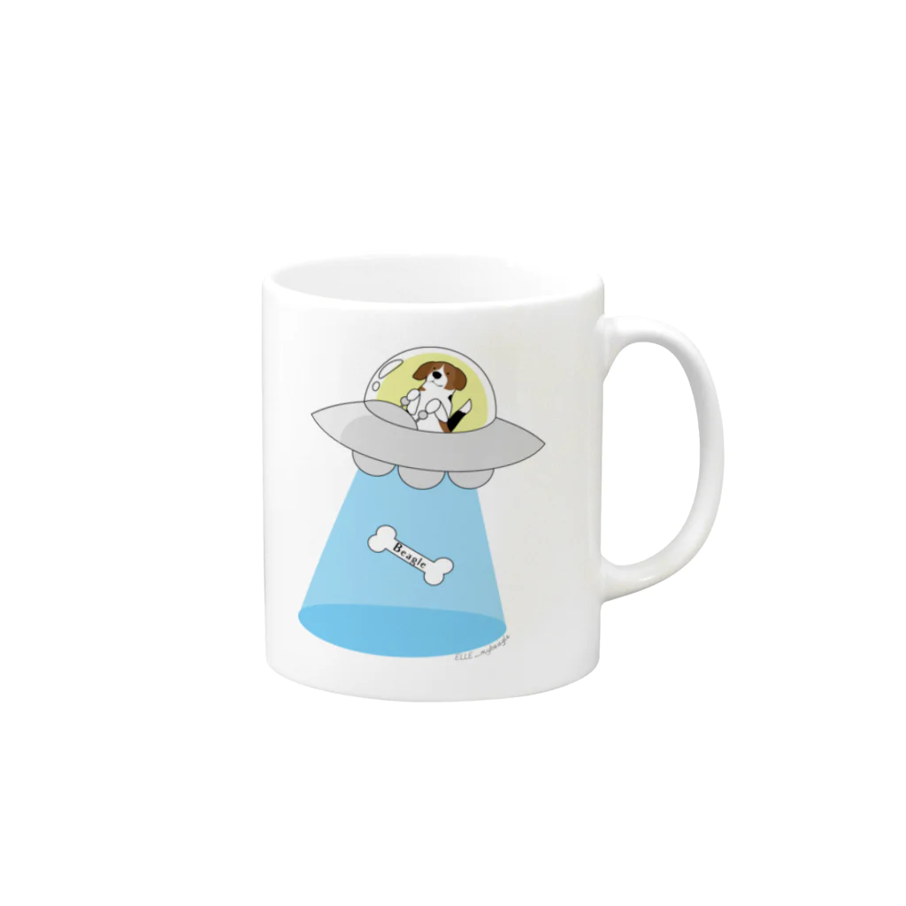 ELLE_mybeagleのくいしんぼうビーグル Mug :right side of the handle