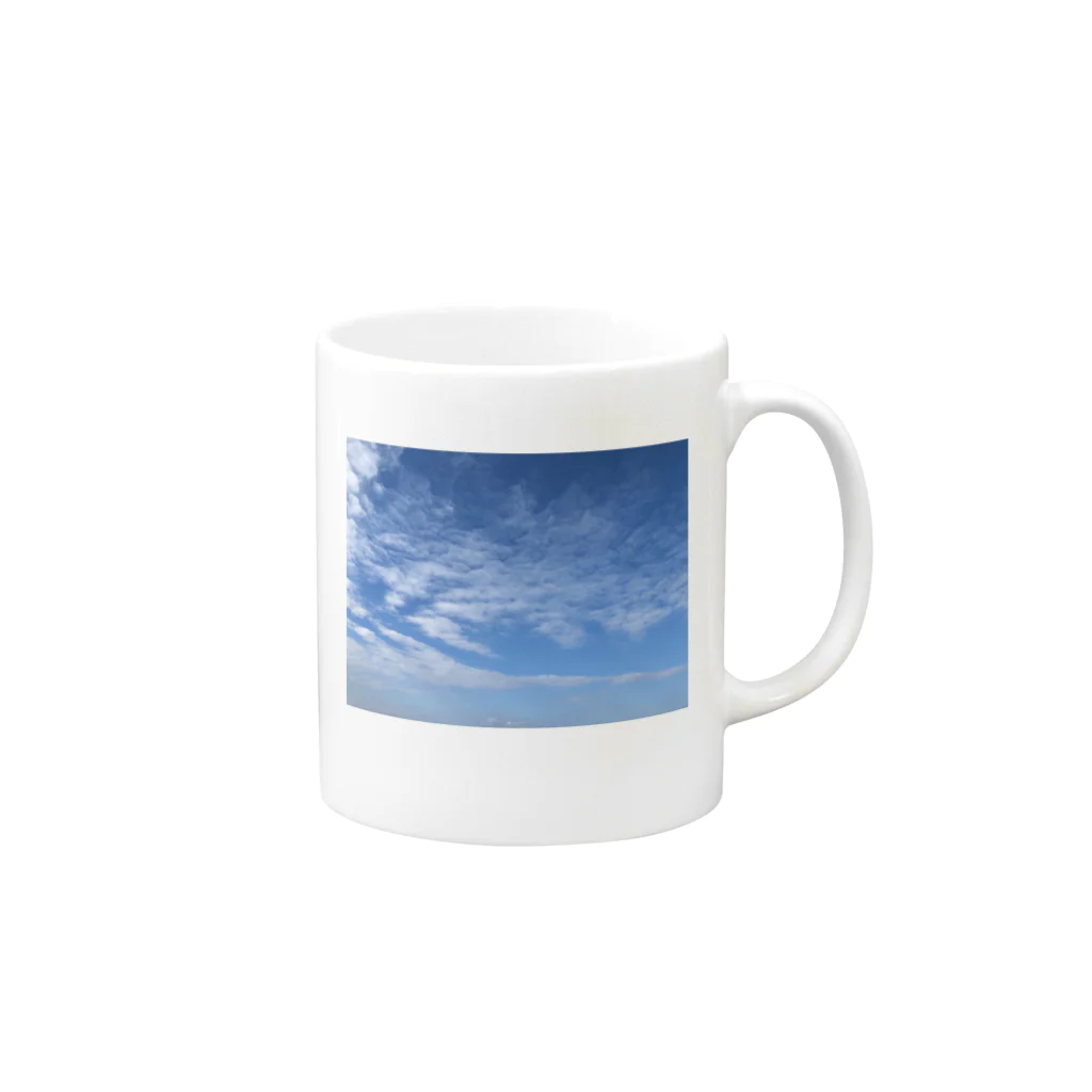 しらすかすてらのやわらかな空 Mug :right side of the handle