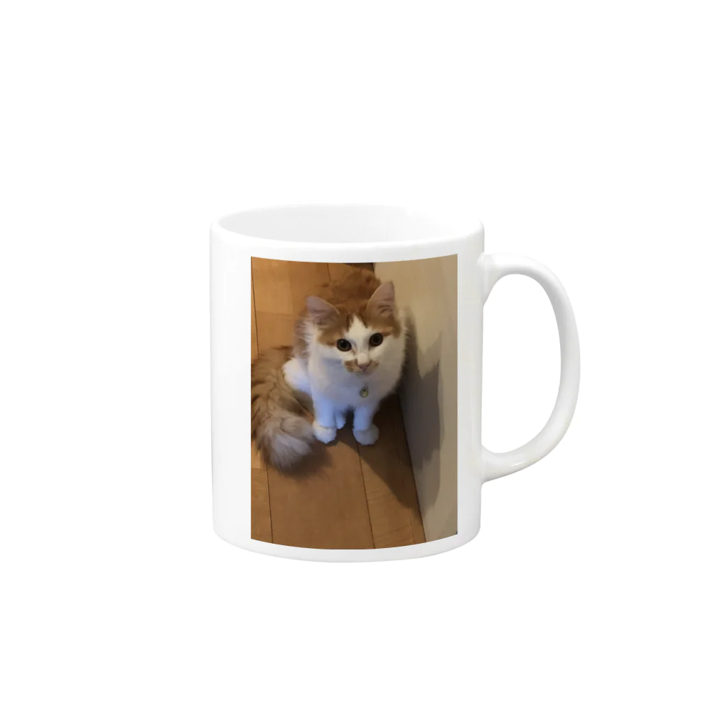 nadoreのある猫のワンショット Mug :right side of the handle